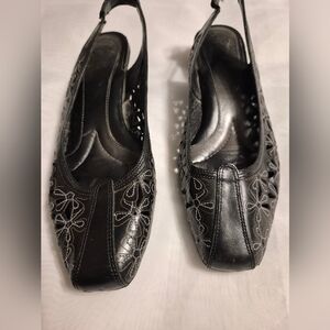 Nurture Women's 8M Elegant Black Slingback Shoes With Embroidered Design